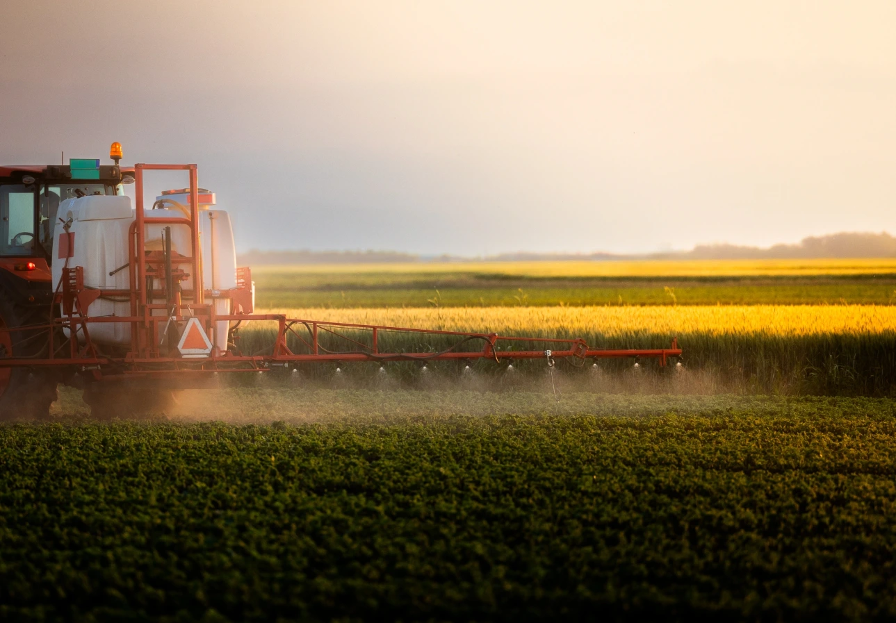 Imagem de destaque para artigo sobra o cancelamento do registro do Engeo Pleno S publicado no Blog AgriQ | Créditos da imagem: Shutterstock